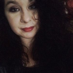 Meet your Posher, Anya